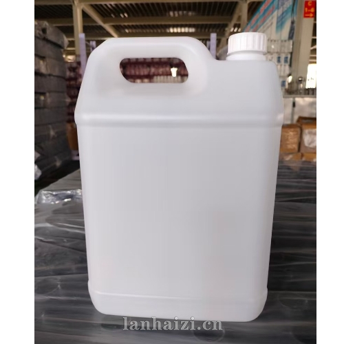 白色手提塑料桶